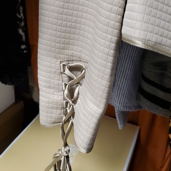 Skirt Set Light Tan 10 - Picture 3 of 10